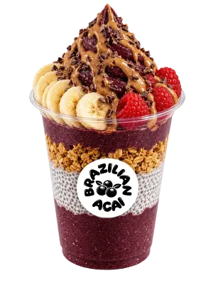 Acai Bowl mit Banane, Himbeeren und Kakaonibs